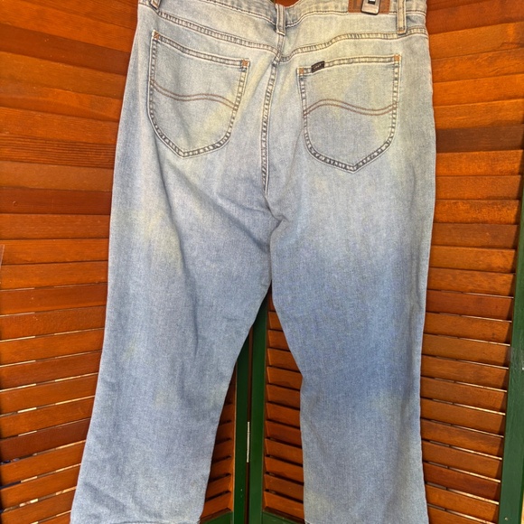 Capris - Picture 2 of 2